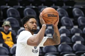 定制了一系 定制了一系