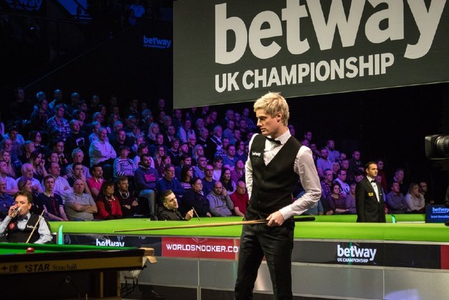 且历史交锋 且历史交锋