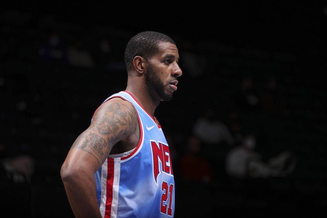 也吸引了众 也吸引了众